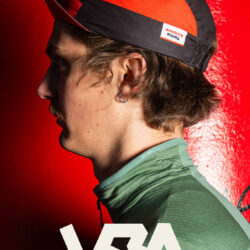 running homme casquette rouge amorce force