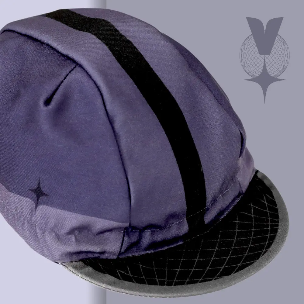 casquette-velo-bleu-posee casquette velo bleu